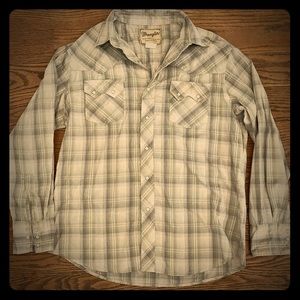 Wrangler snap shirt